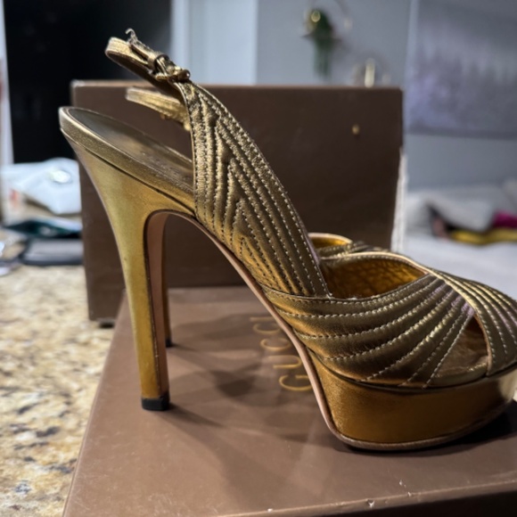Authentic Gucci Gold Platform High Heels Like New - Picture 4 of 6